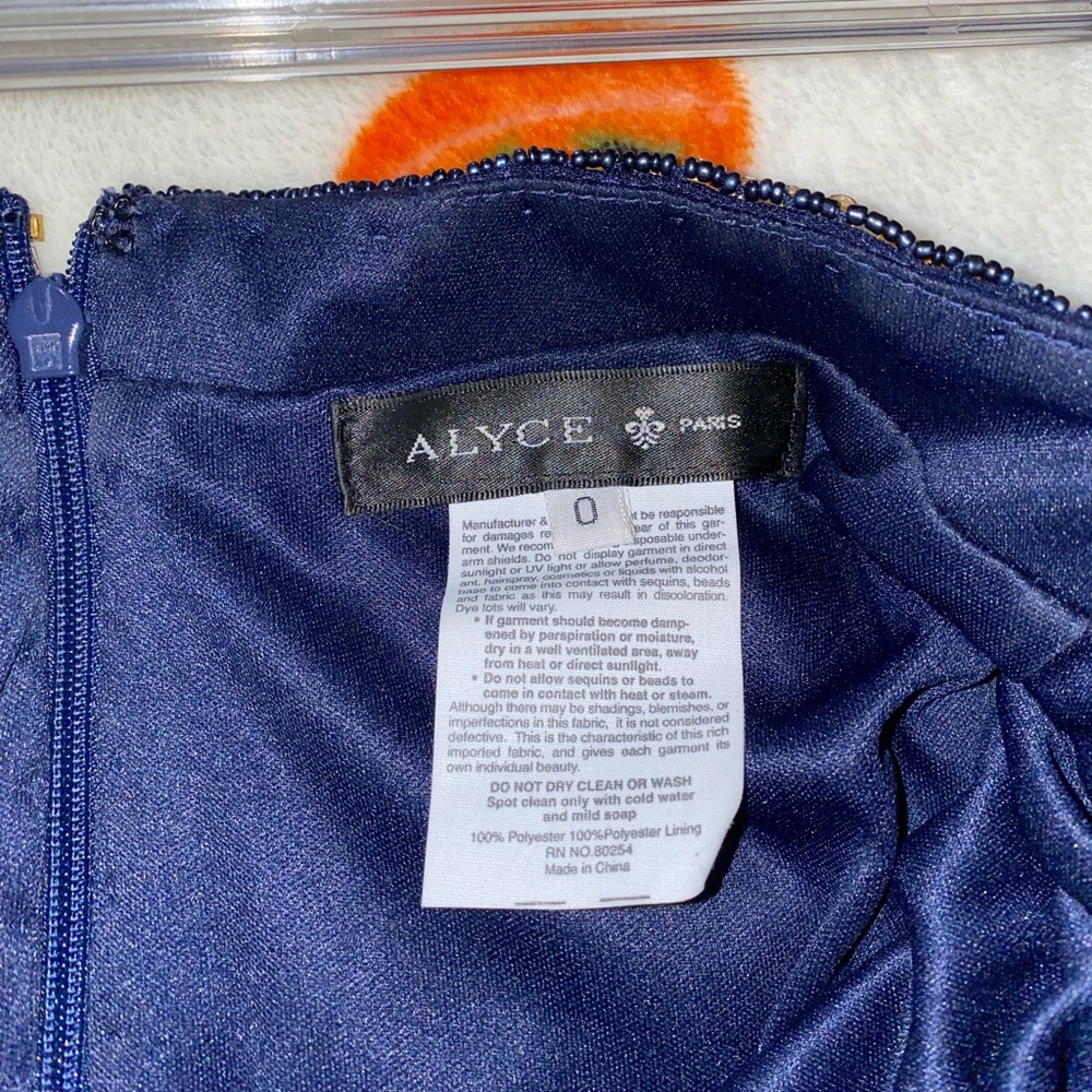 Alyce Paris two piece navy blue prom dress - Picture 10 of 12